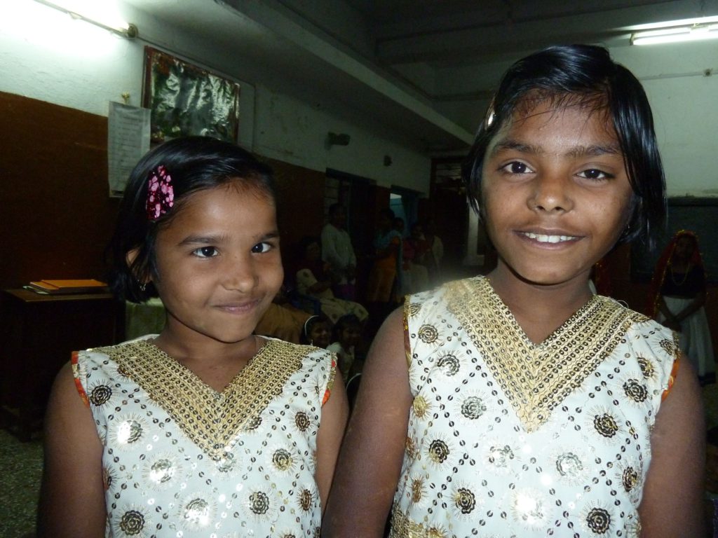 amravati-achalpur-zusjes